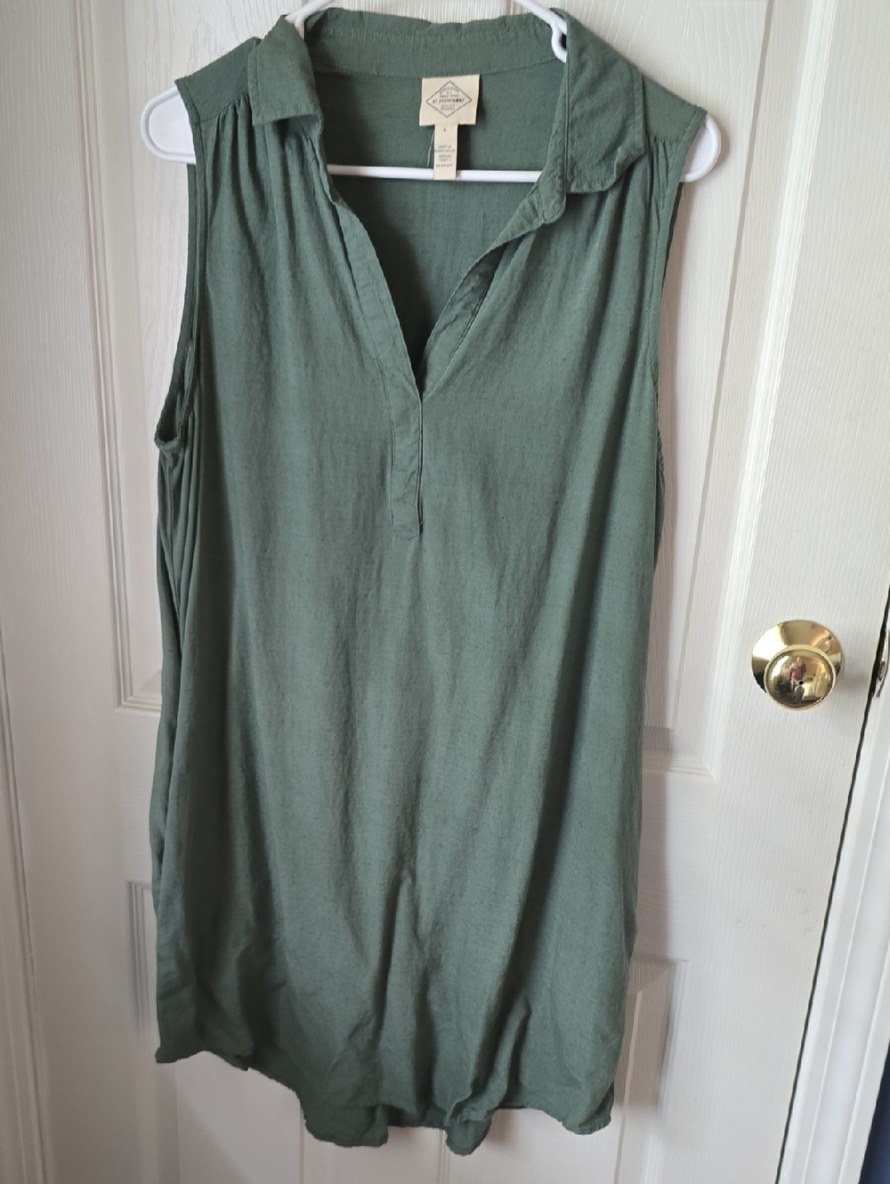 St. John's Bay Sleeveless Collared Shift Dress in Sage Green